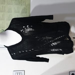 5/$25! Willow & Clay distressed sweater S